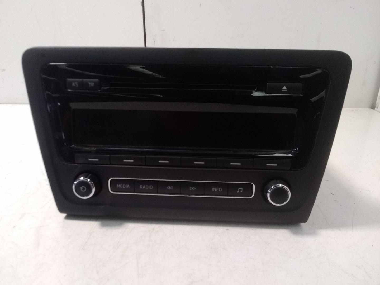 SKODA Rapid 2 generation (1985-2023) Music Player Without GPS 5J0035161E  20122036 - Used parts online - 7743863 | Partversal.co.uk