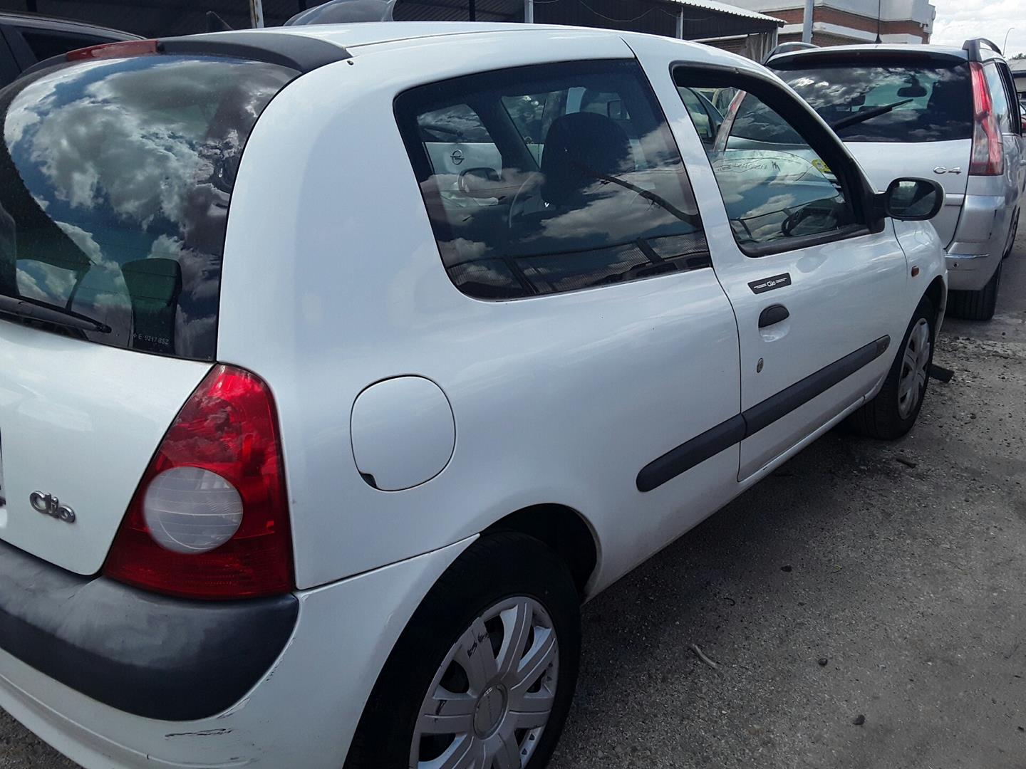 Renault Clio Ii (Bb0/1/2_, Cb0/1/2_) Jobb első fényszóró