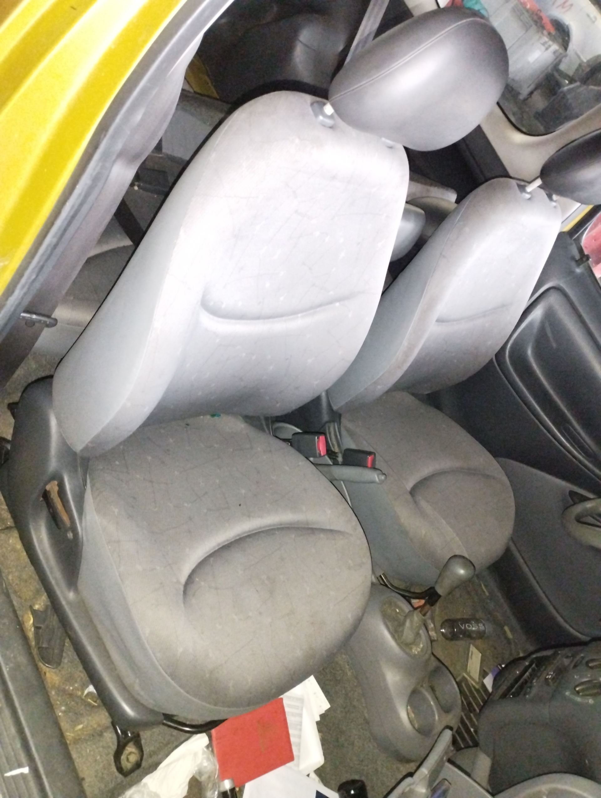 TOYOTA Yaris 1 generation (1999-2005) Oikea etuistuin 23042564