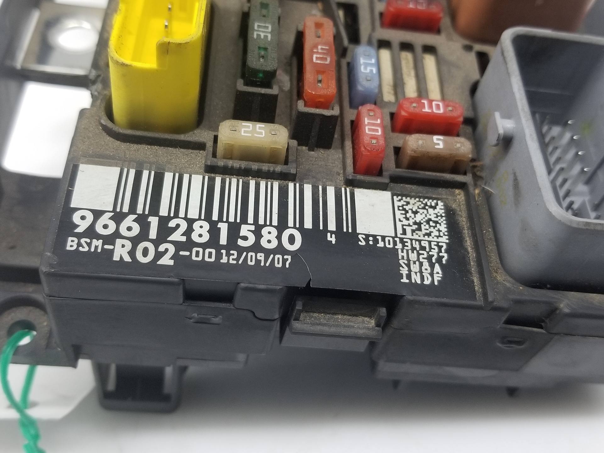 PEUGEOT 407 1 generation (2004-2010) Fuse Box 9661281580, 9661281580, BSMR02 23042170