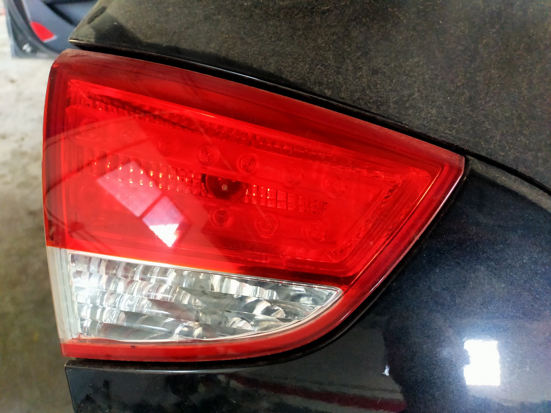 HYUNDAI ix35 1 generation (2009-2015) Vasen takavalo 924052Y0 25863384