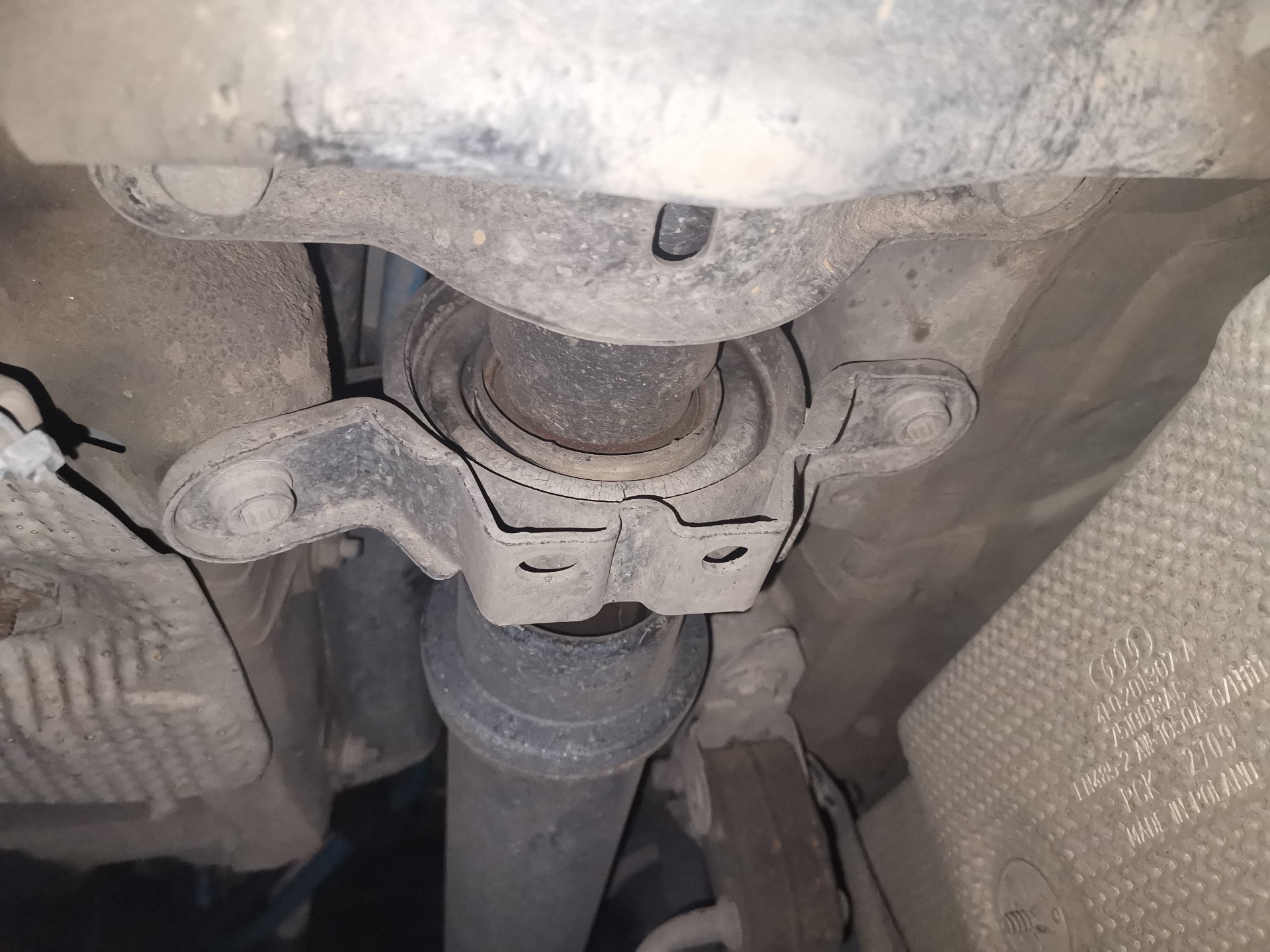 AUDI Q7 4L (2005-2015) Arbre de transmission court de boîte de vitesses 7L8521102L 25232709