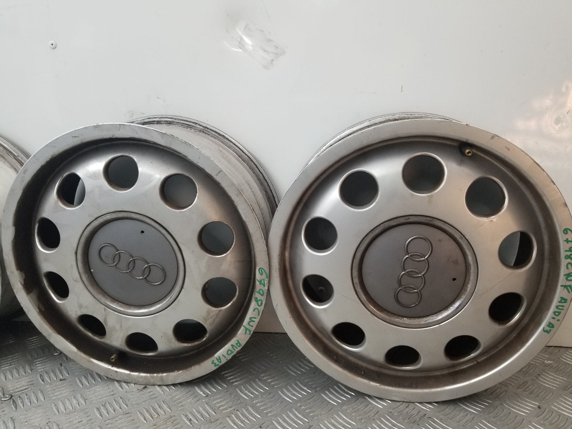 AUDI A3 8L (1996-2003) Комплект колела 8L0601025E, 8L0601025E 25235467