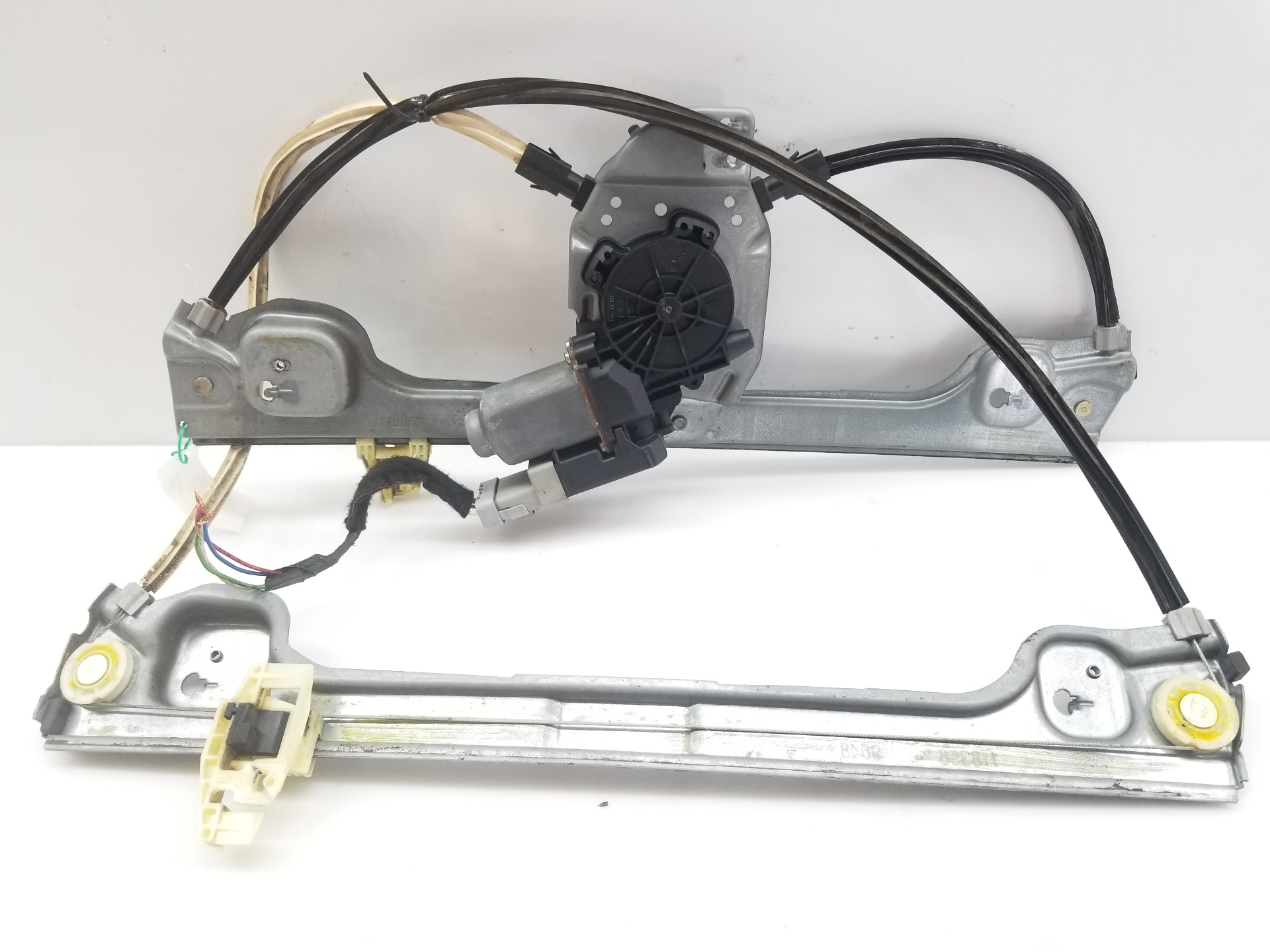 PEUGEOT 1007 1 generation (2005-2009) Vindusregulator foran venstre dør 118356,118356 25231837