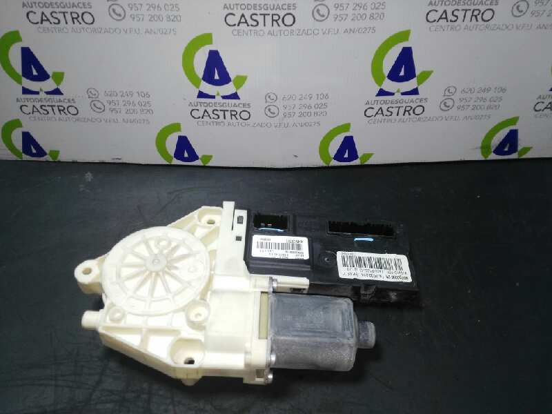 CITROËN Laguna 3 generation (2007-2015) Moteur de commande de vitre de porte arrière droite 0130822331, 0130822331 18870959