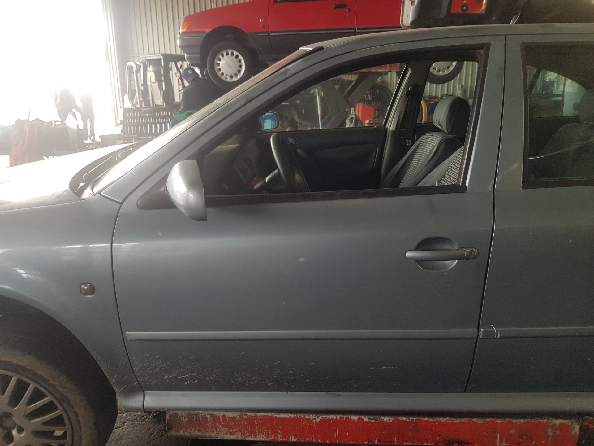 VAUXHALL Front Left Door 26602355