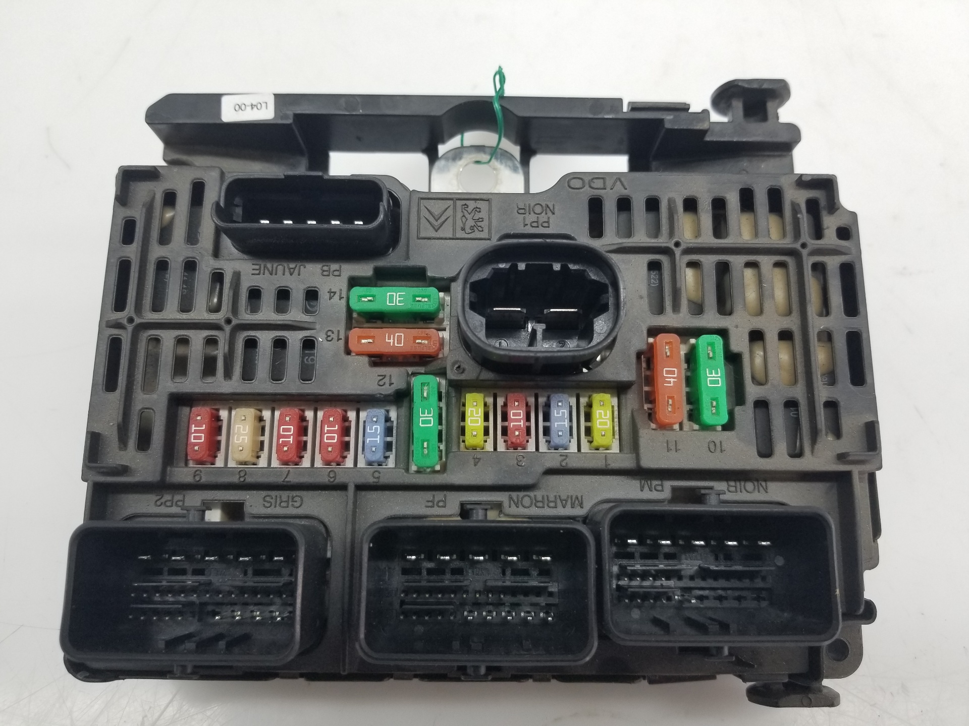 PEUGEOT 307 1 generation (2001-2008) Fuse Box S118983004Q 25961227