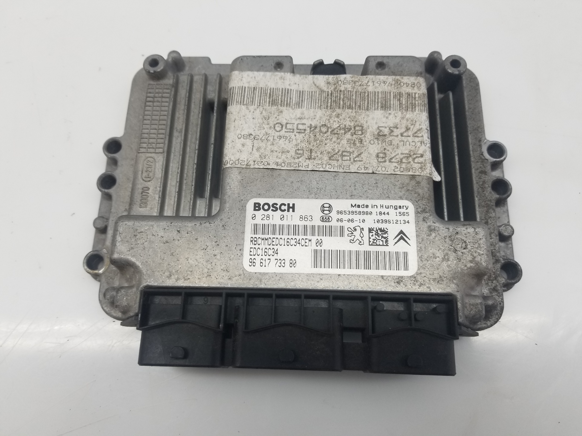 Centralita motor uce 9HX 0281011863 de Peugeot 307 sw (3h) 2002-2008 90 CV