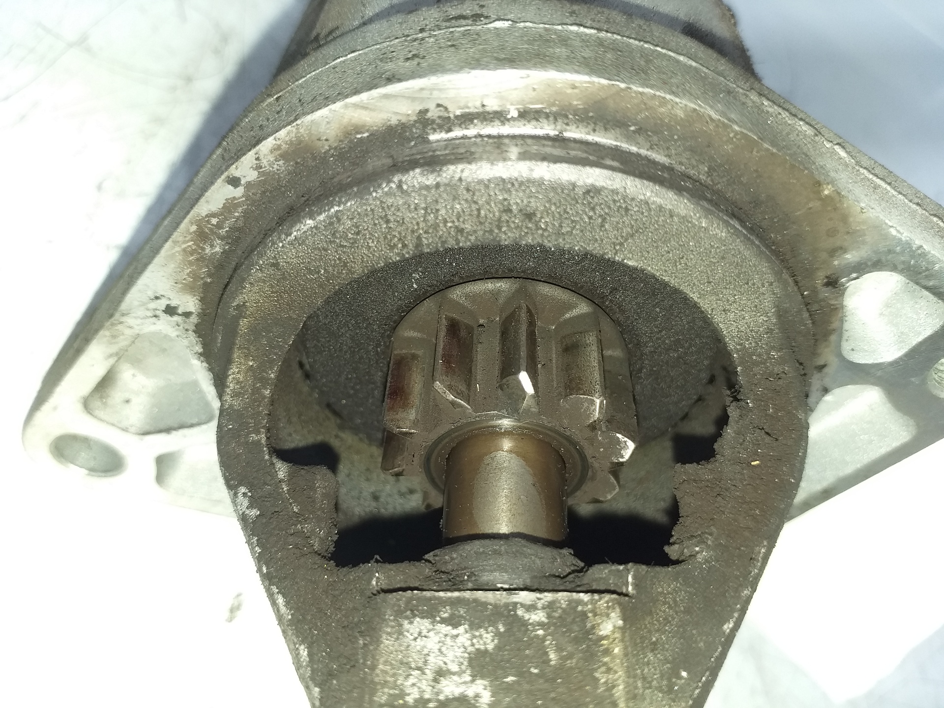 Halter anlasser 169A4000 51890631 de Lancia Ypsilon 2011-2015 con 67426 km - pieza usada
