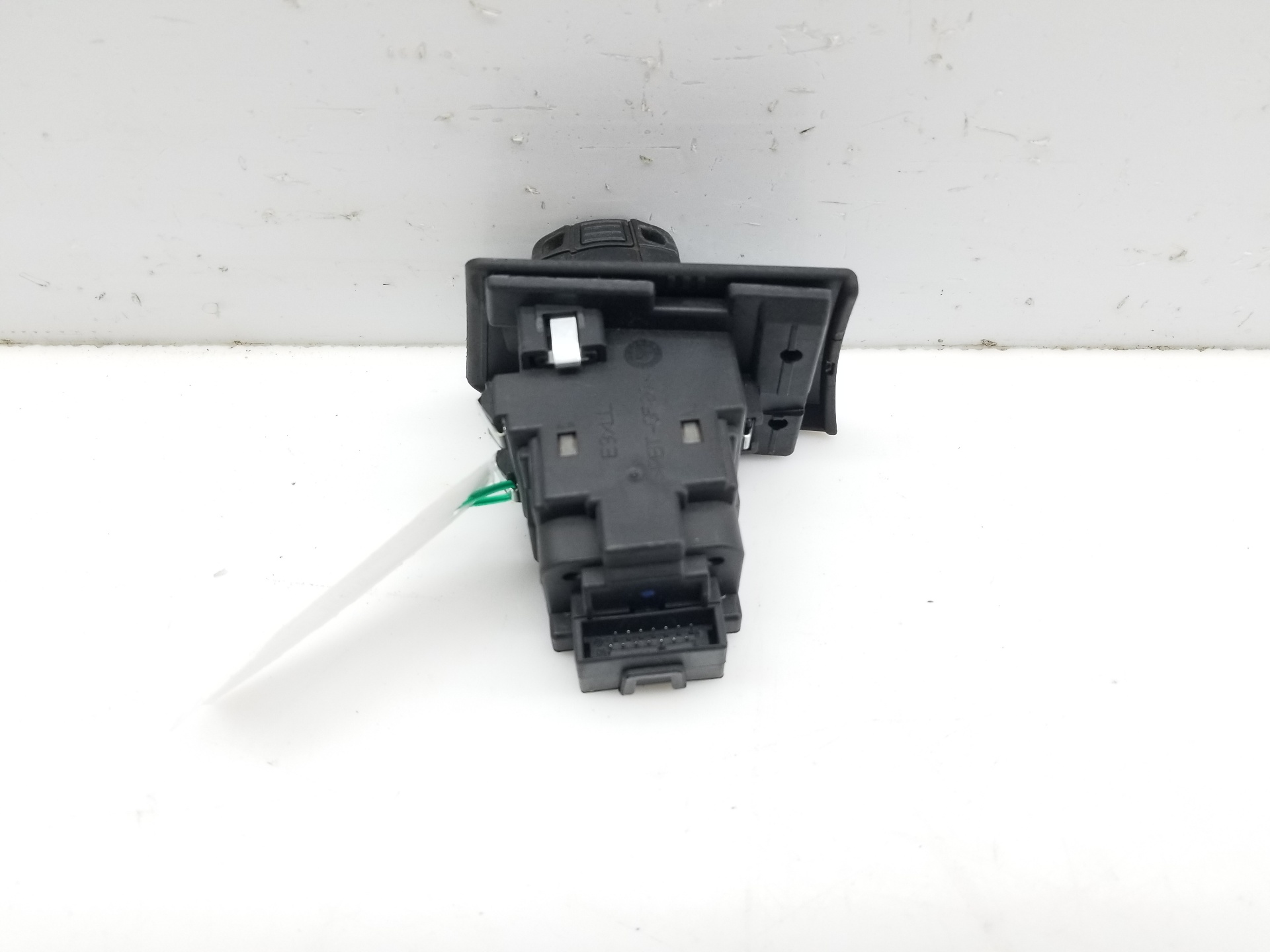 BMW 3 Series E90/E91/E92/E93 (2004-2013) Замок зажигания 695471909,695471909 25237163