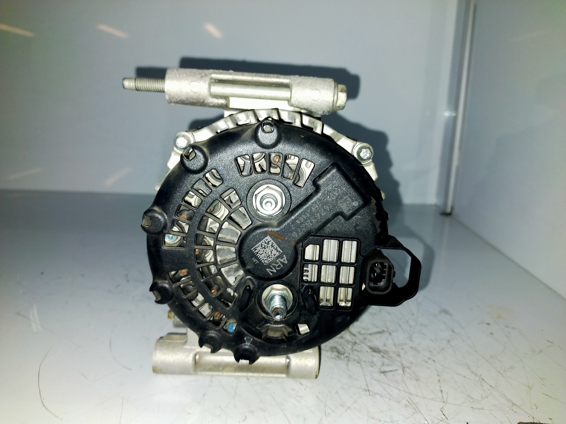 OPEL Mokka 1 generation (2012-2015) Alternator 42418276,140A 18970758