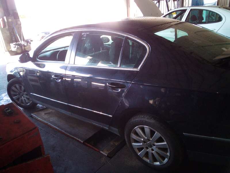 CHEVROLET Passat B6 (2005-2010) Стеклоподъемник передней левой двери 3C1837755L 23022716