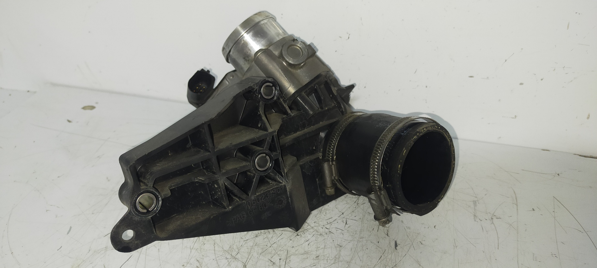 Corps de papillon M1DD 50989002 de Ford C-max 2014-2015 - pieza usada