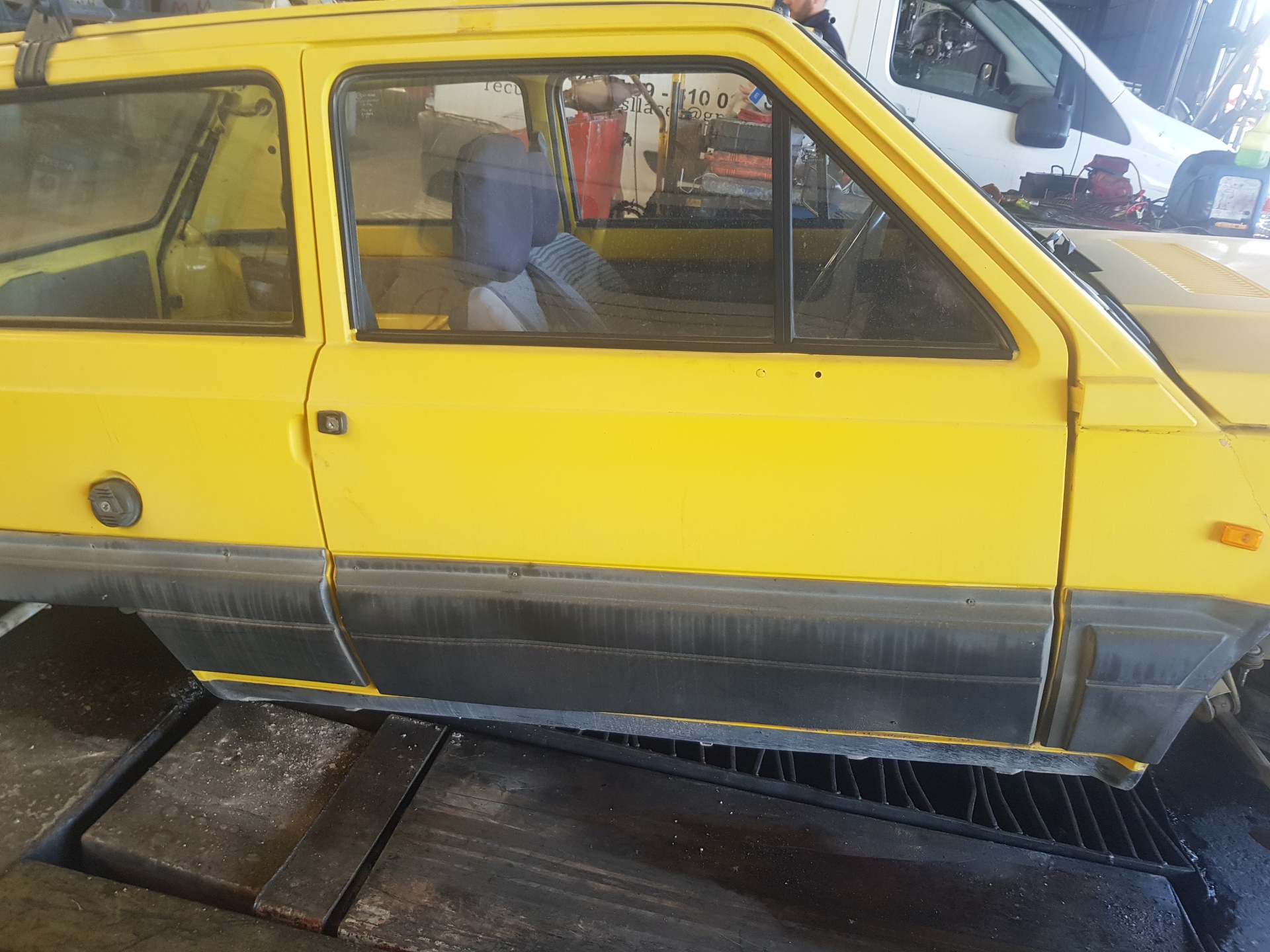 SEAT Uno 1 generation (1983-1995) Oikea etuovi 25960527