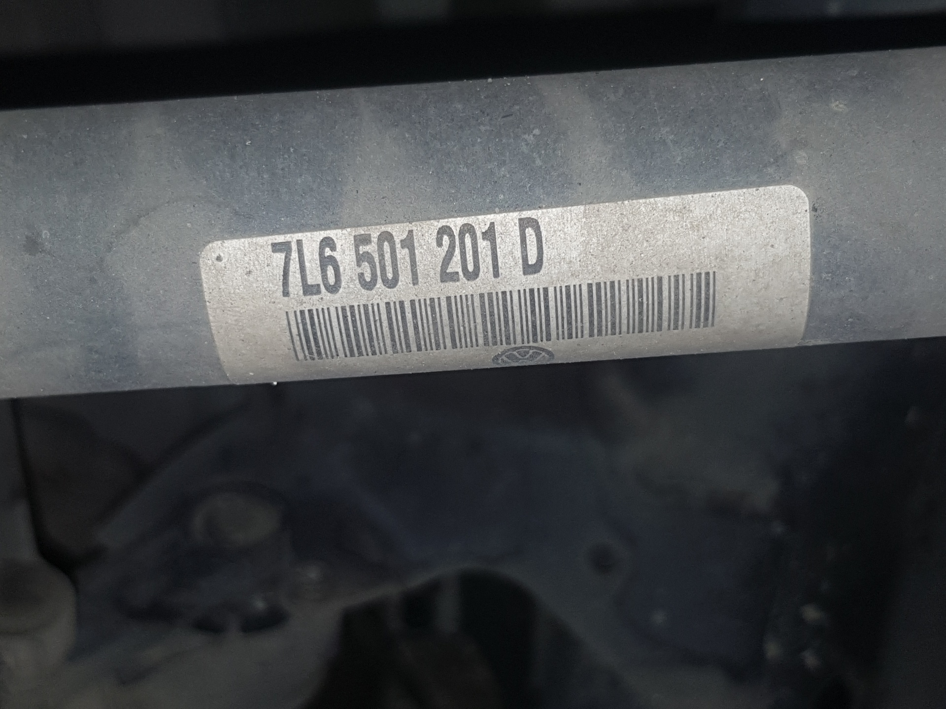 VOLKSWAGEN Touareg 1 generation (2002-2010) Rear Left Driveshaft 7L6501201D, 7L6501201D 25238403