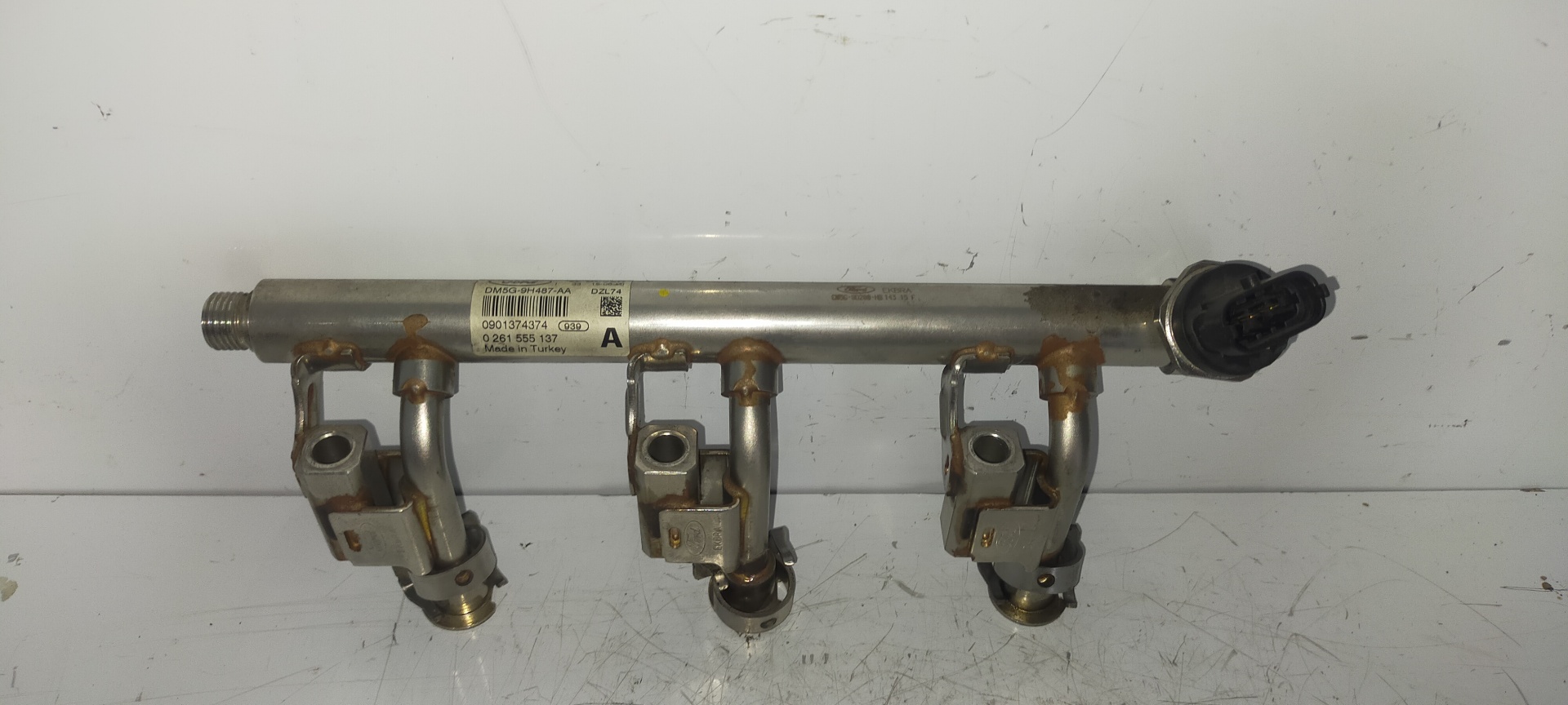 Rampa inyectora M1DD 0261555137 de Ford C-max 2014-2015