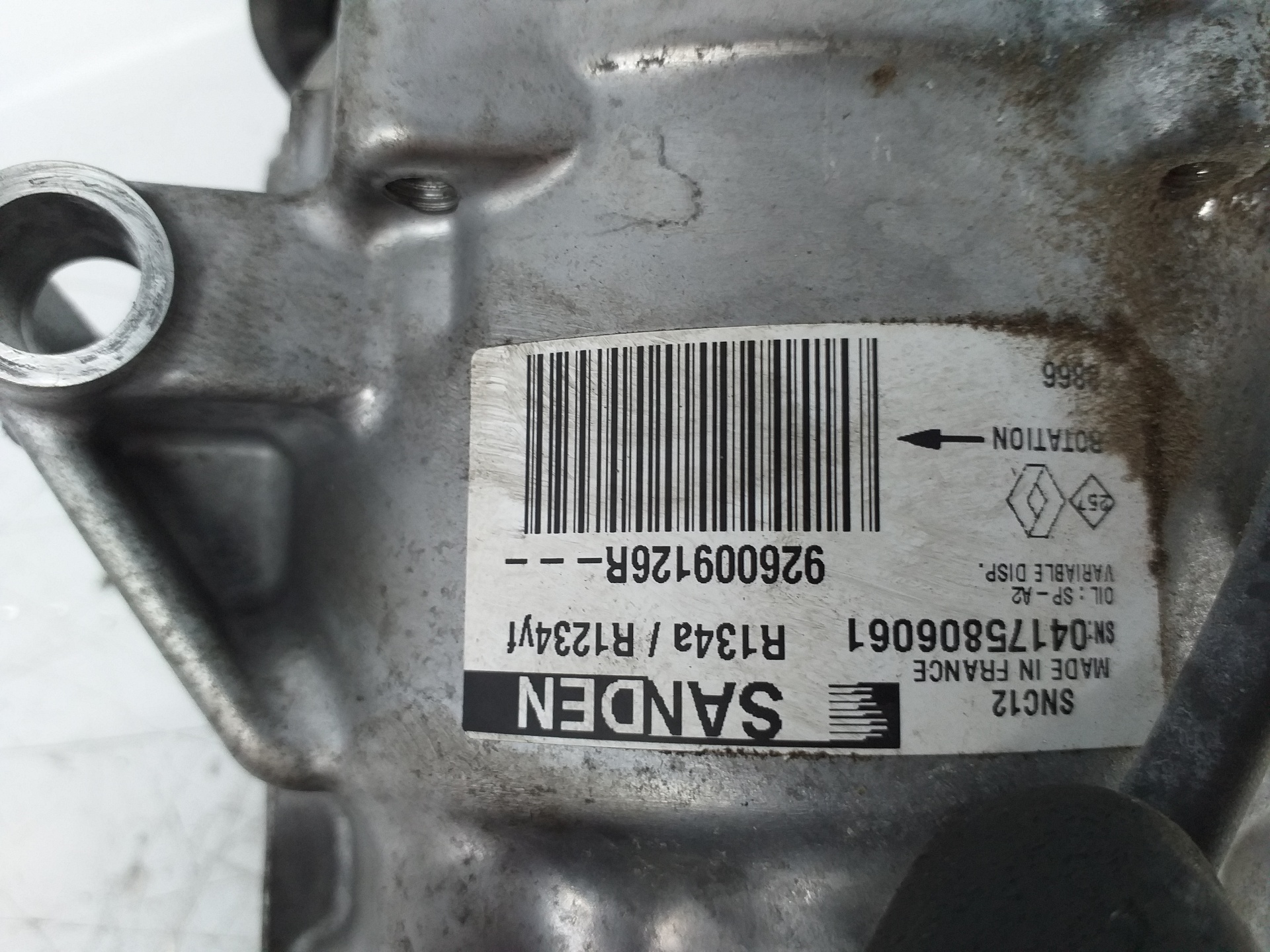 RENAULT Clio 3 generation (2005-2012) Air Condition Pump 926009126R, 926009126R 20152536