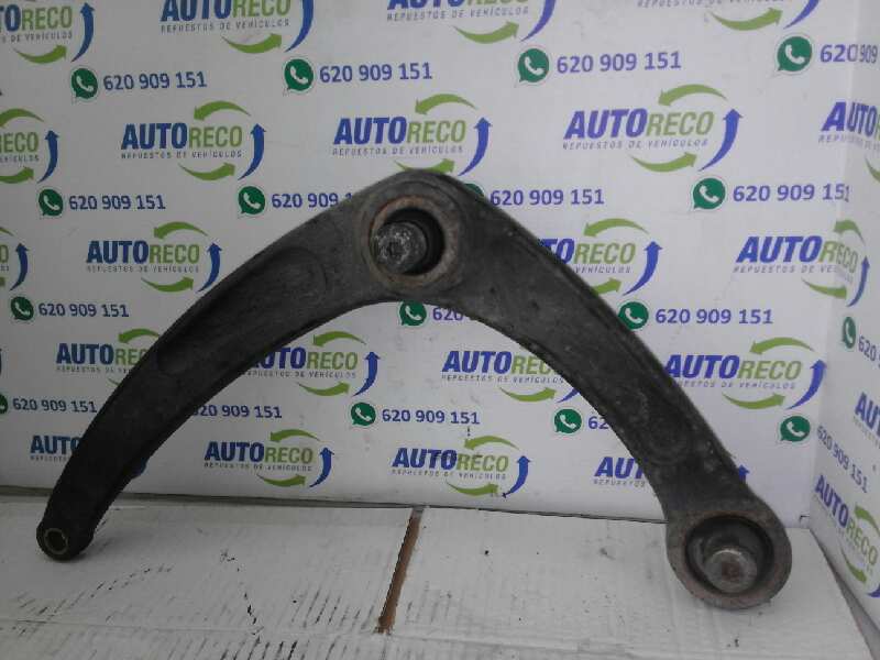 CITROËN C4 1 generation (2004-2011) Front Right Arm 956DR,956DR 25963851