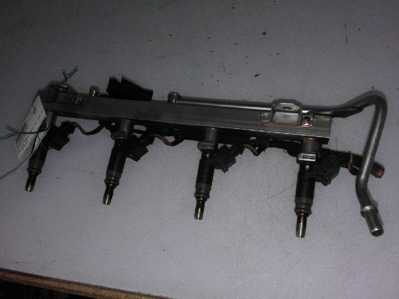 BMW 1 Series E81/E82/E87/E88 (2004-2013) Fuel Rail 7530420,7530420 18894327