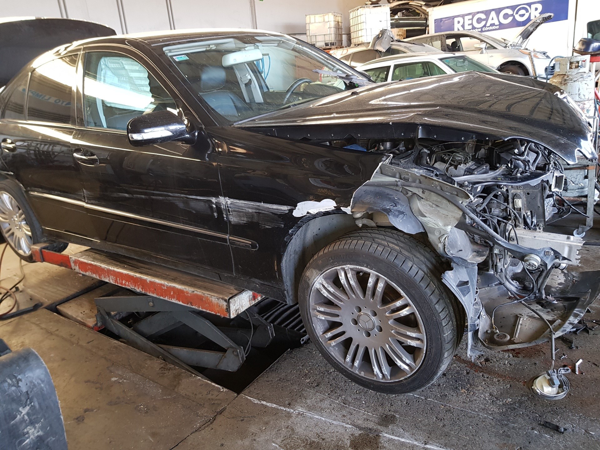 MERCEDES-BENZ E-Class W211/S211 (2002-2009) Компресор на окачването 443020017,443020017 20154023