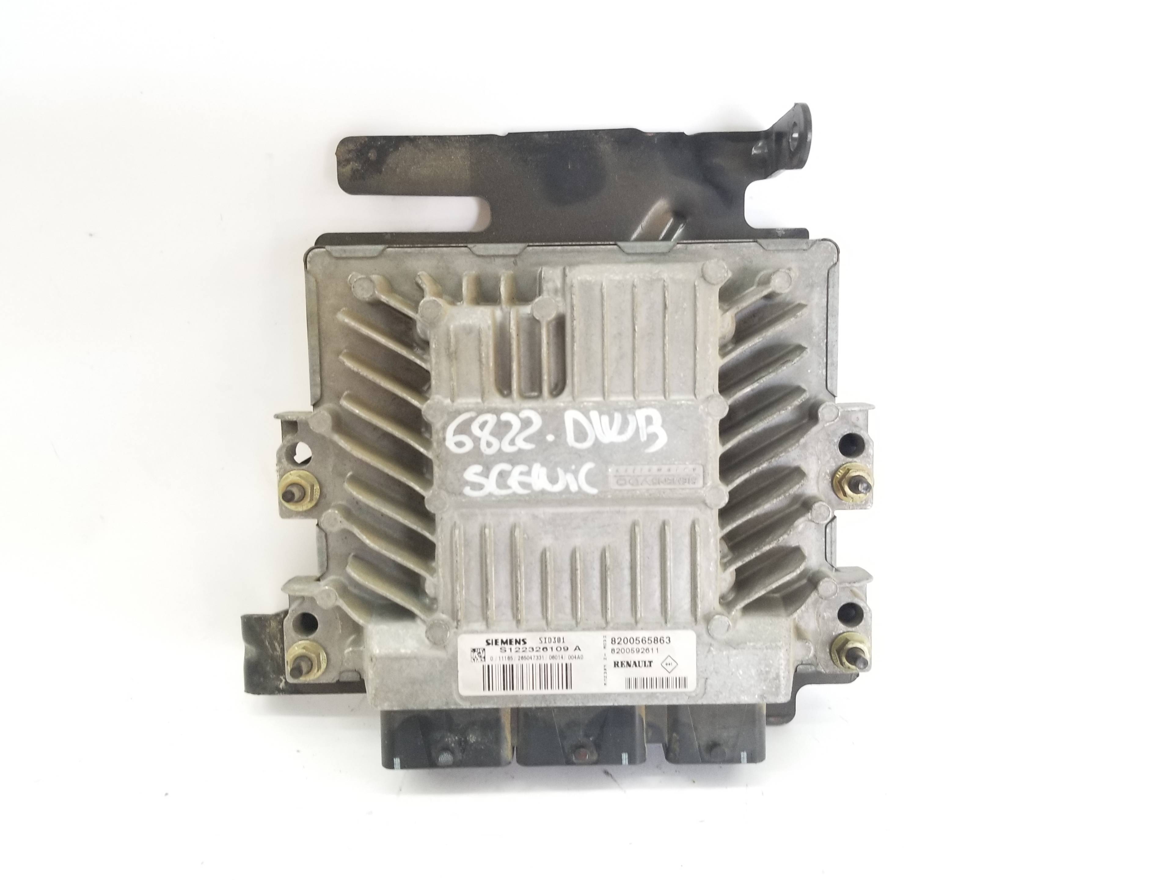 Motorsteuergerät K9K732 8200565863 de Renault Scénic ii (jm0/1_) 2003-2006 - pieza usada