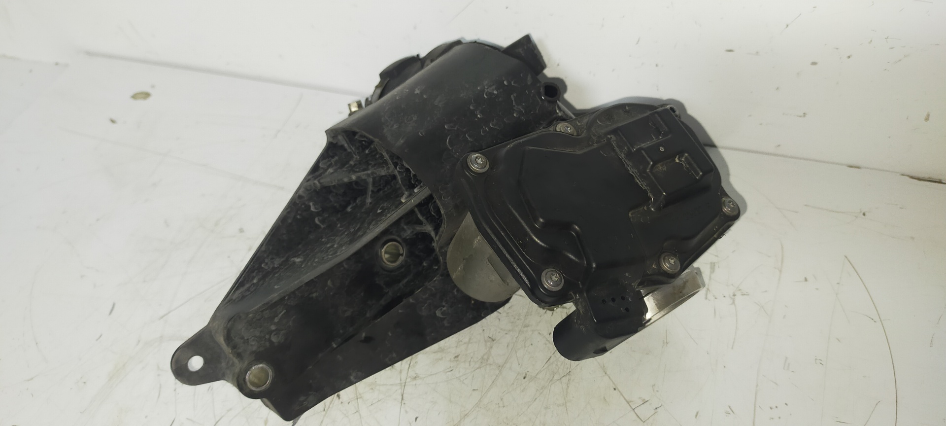 Corps de papillon M1DD 50989002 de Ford C-max 2014-2015 - pieza usada