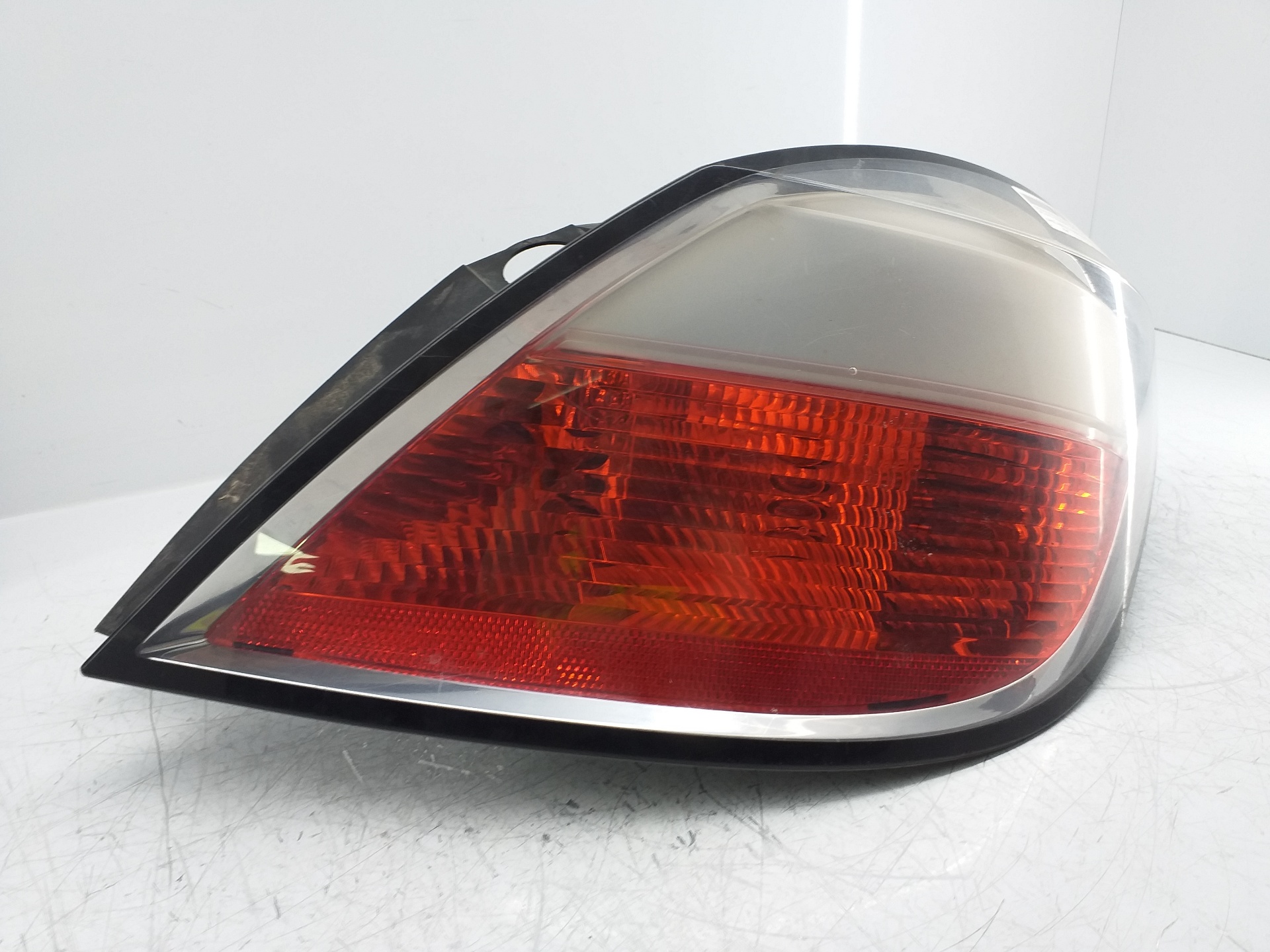 BENTLEY Arnage 2 generation (2002-2009) Rear Right Taillight Lamp 25957816