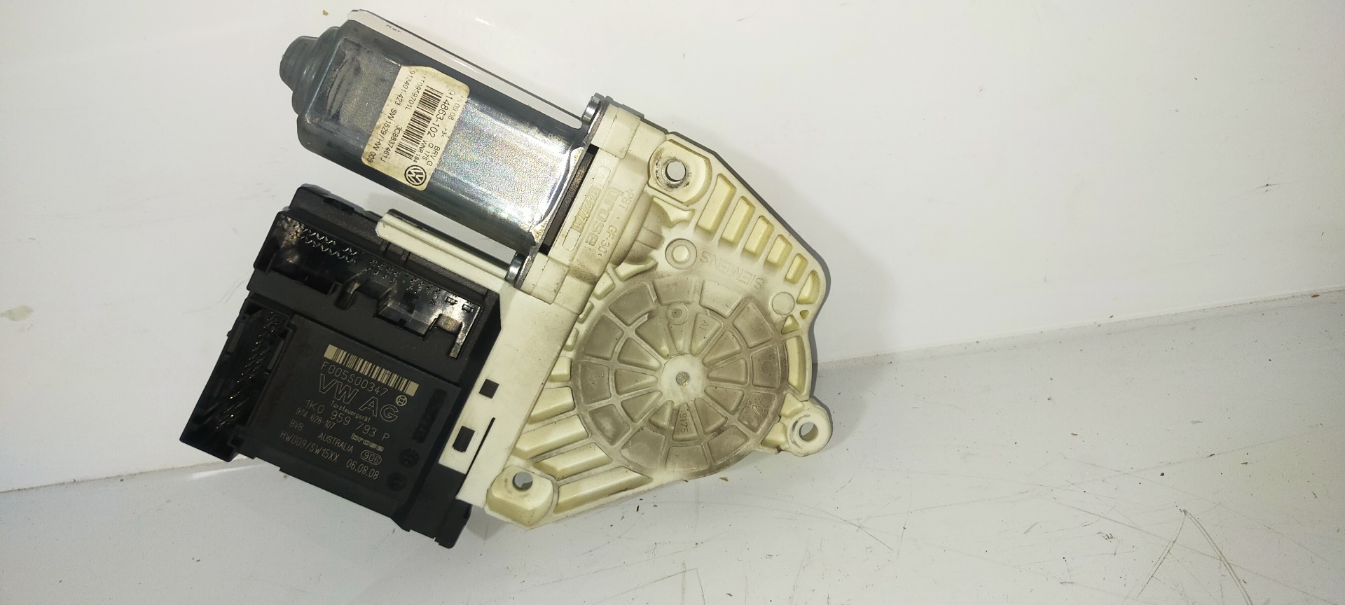 VOLKSWAGEN Passat CC 1 generation (2008-2017) Motor regulator geam ușă stânga față 1K0959793P, 914863102 20155076