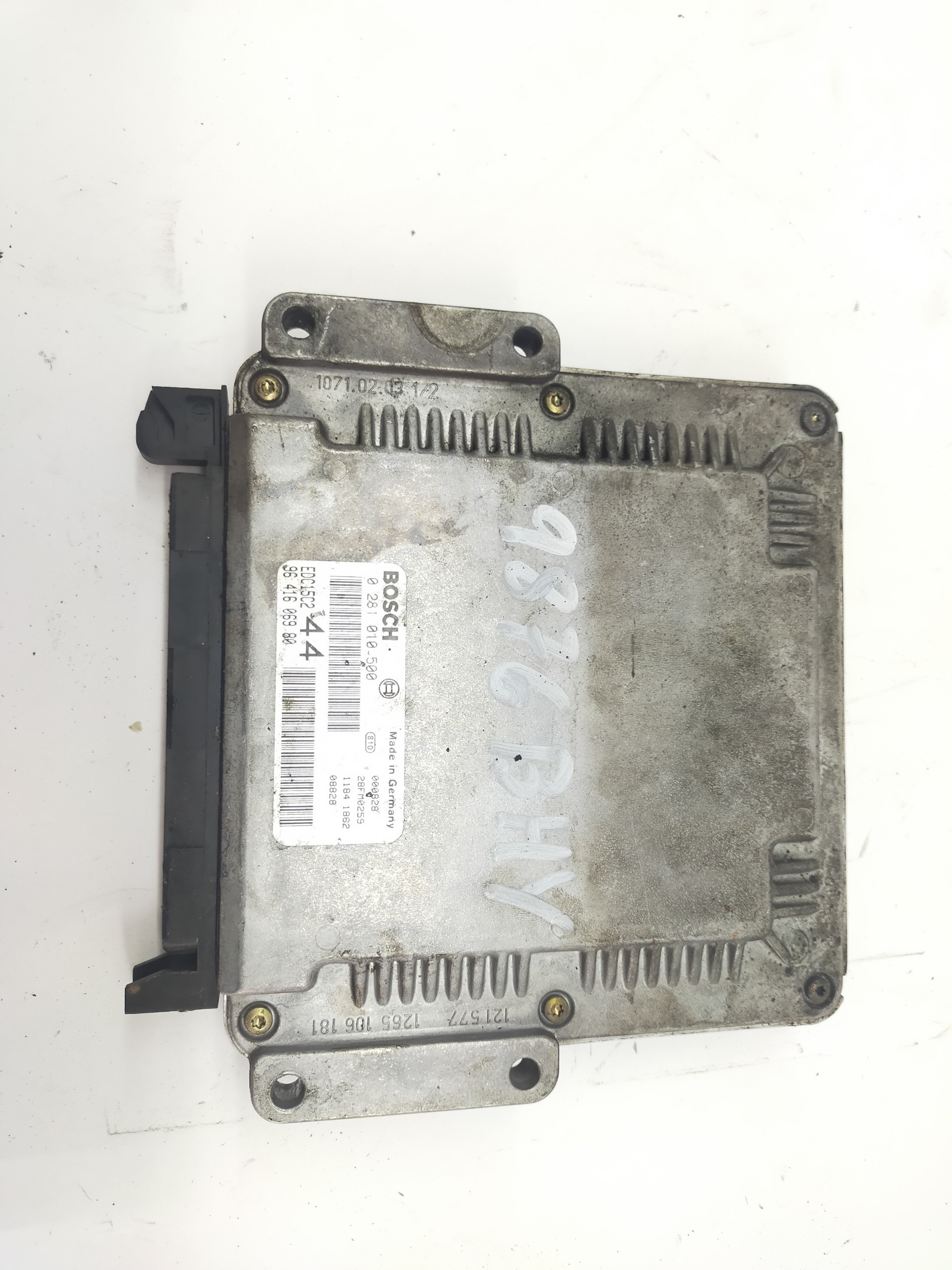 Centralita motor uce 0281010500 de Peugeot 206 hatchback (2a/c) 1999-2001