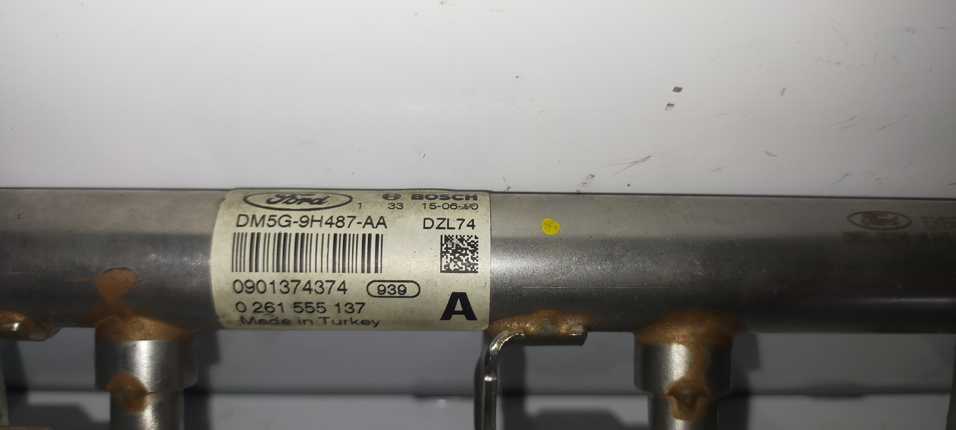 Rampa inyectora M1DD 0261555137 de Ford C-max 2014-2015 - pieza usada