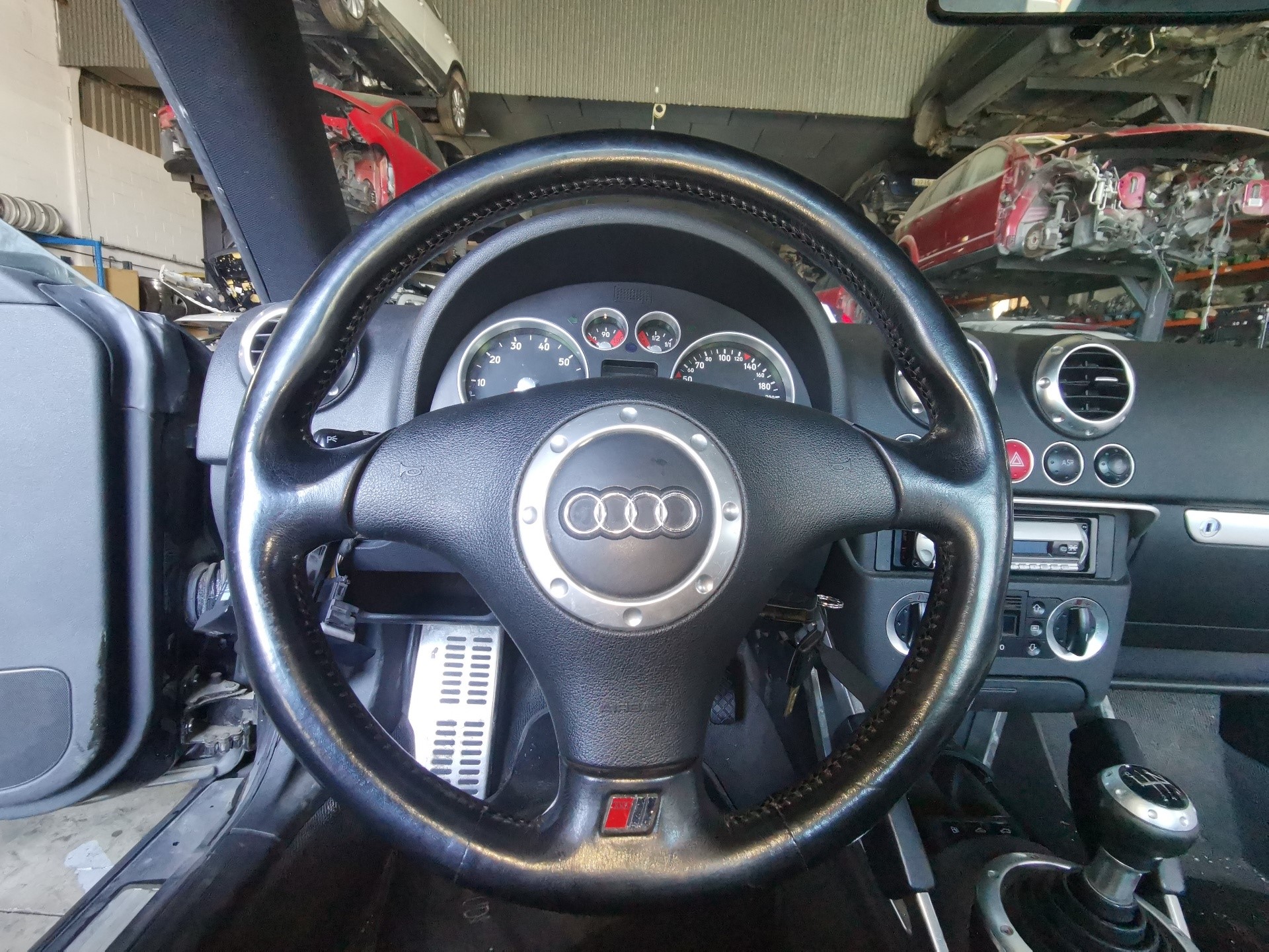 AUDI TT 8N (1998-2006) Steering Wheel 8N0124A 25238331