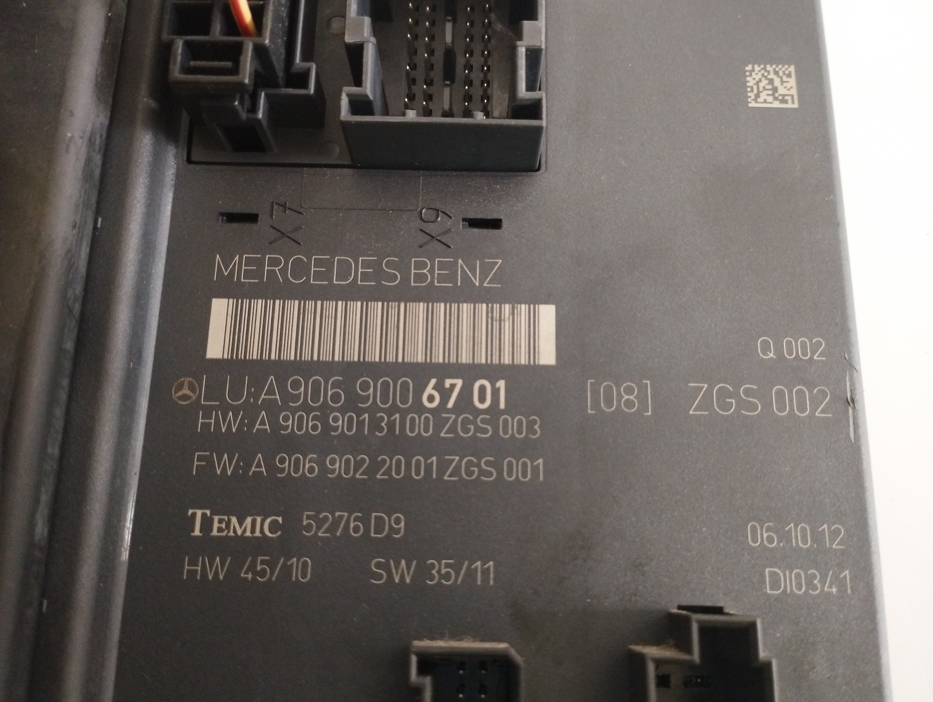 MERCEDES-BENZ Sprinter Saugiklių dėžė A9069006701, A9065454301 23032812