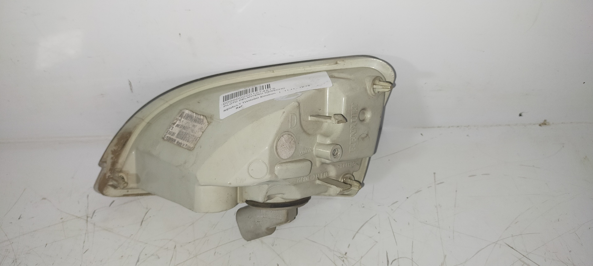 RENAULT Twingo 2 generation (2007-2014) Front Right Fender Turn Signal 261608090R 25231536