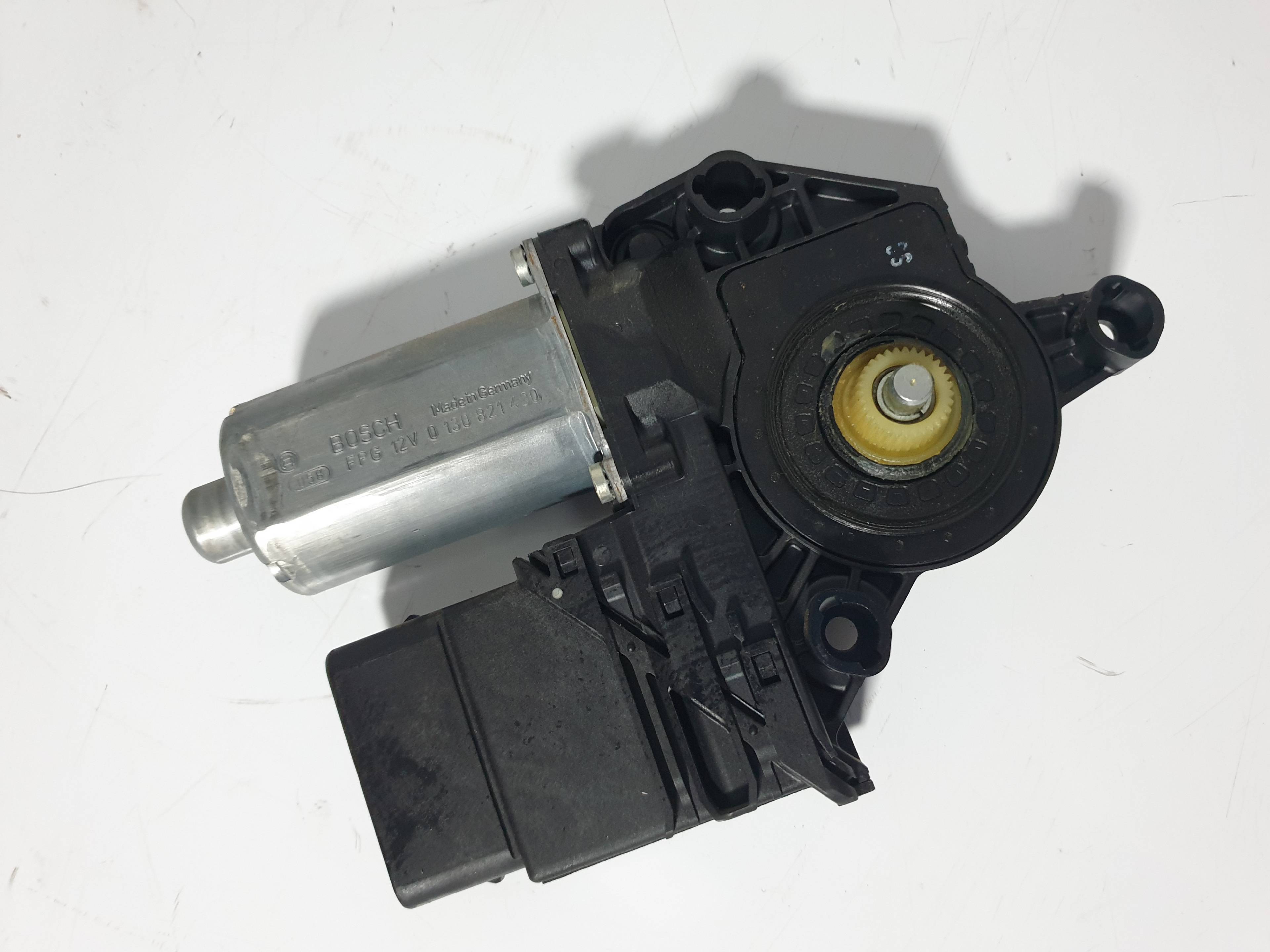 VOLKSWAGEN Golf 6 generation (2008-2015) Rear Left Door Window Control Motor 5K0959703D, 5K0959794, 0130821430 23749088