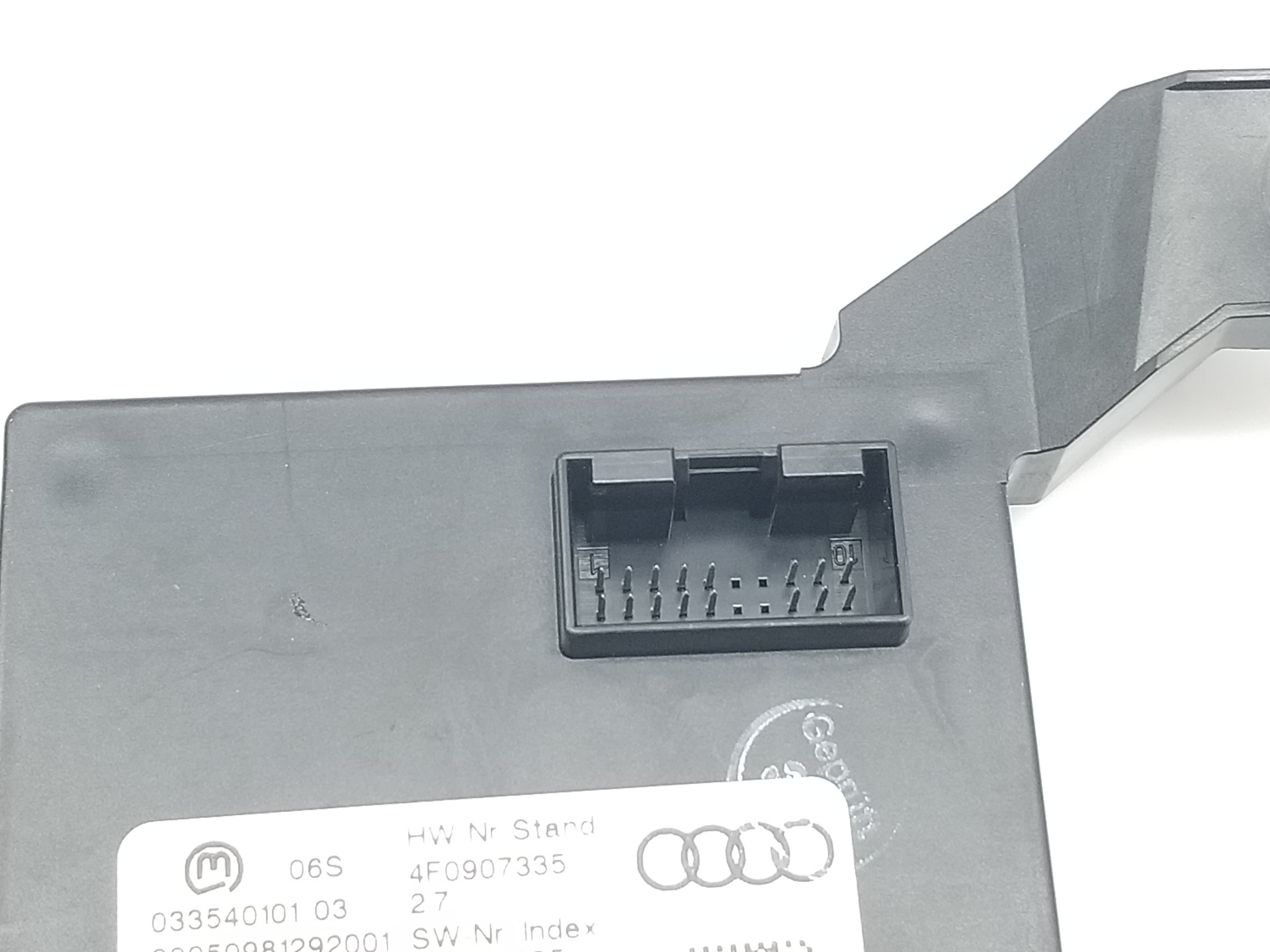 AUDI A6 C6/4F (2004-2011) Alte unități de control 4F0907335 25238991