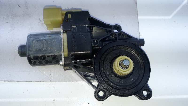 FORD Fiesta 5 generation (2001-2010) Motor regulator geam ușă stânga față 0130822404, 0130822404 25957644