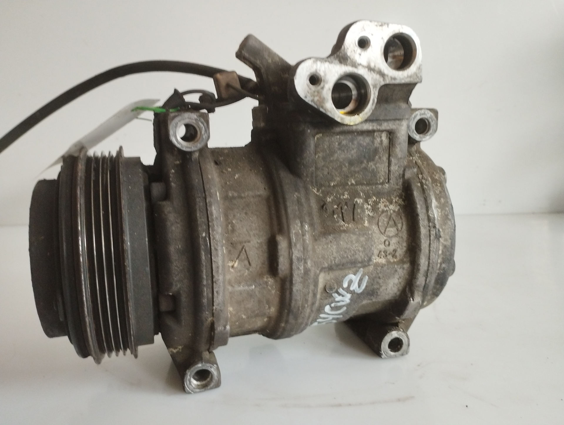 Compresor del aire acondicionado F1AE0481B 4472207290 de Iveco Daily 1999-2006 con 427919 km