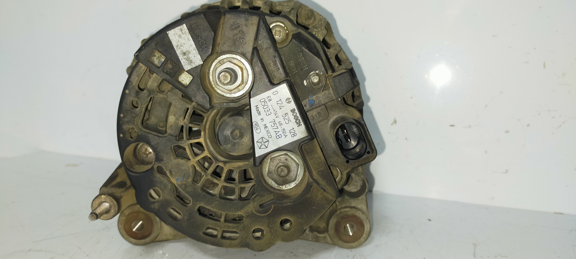 CHRYSLER Sebring 3 generation (2007-2010) Alternator 0124525128,05033757AB 25235159