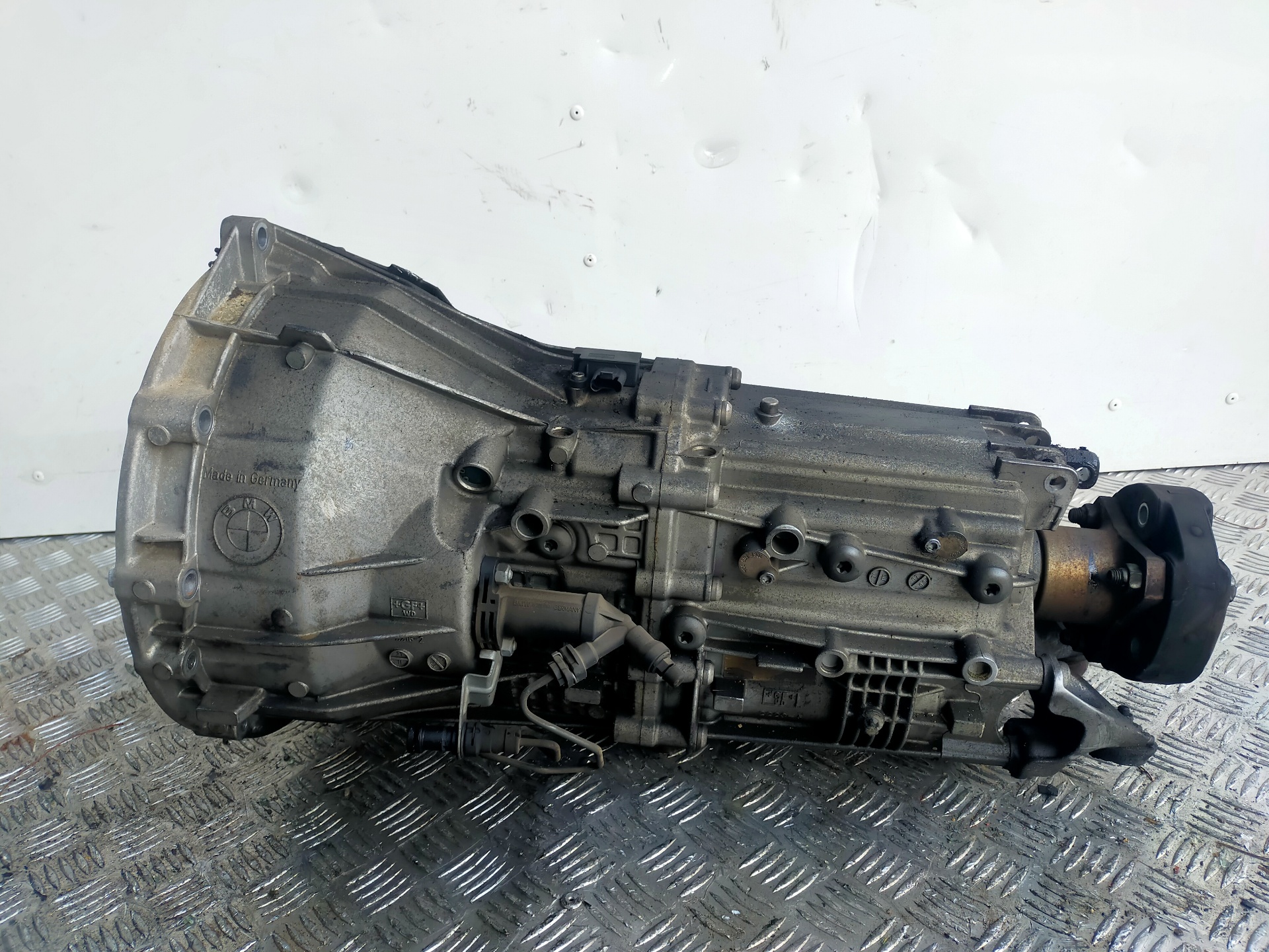 BMW 3 Series E90/E91/E92/E93 (2004-2013) Коробка передач 1069301097A,1069401105 18950361