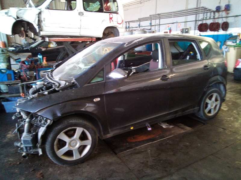 SEAT Toledo 3 generation (2004-2010) Охлаждающий радиатор 1K0820411G, 1K0820411G 23032891