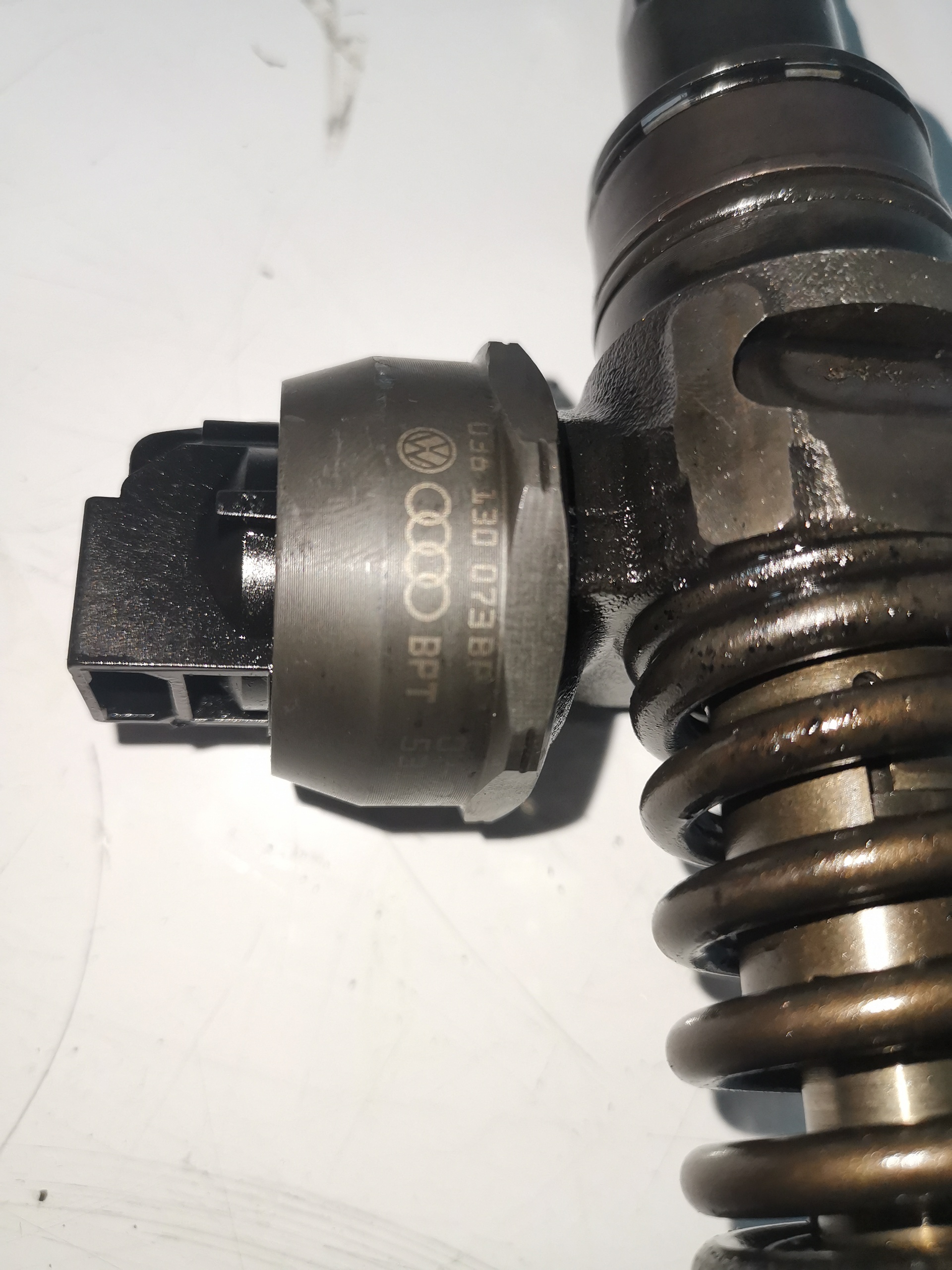 AUDI A4 B6/8E (2000-2005) Форсунка 038130073BP,0414720314 25237217