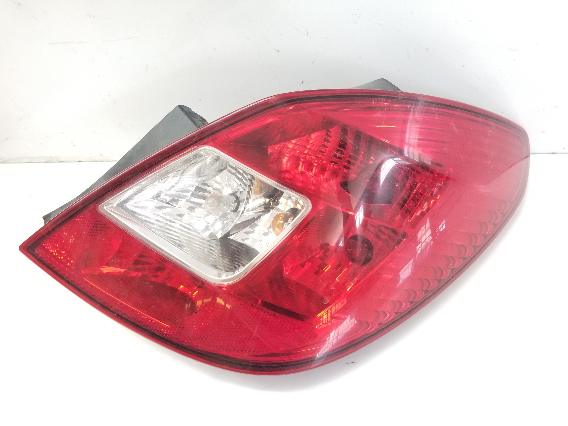 OPEL Corsa D (2006-2020) Baglygte højre baglygte 13269051 26587959