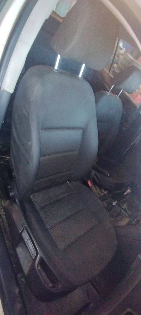 Sedile anteriore destro Skoda Octavia 2010-2014