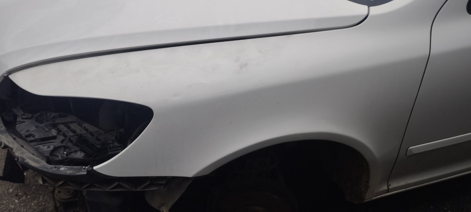 Parafango anteriore sinistro Skoda Octavia 2010-2014
