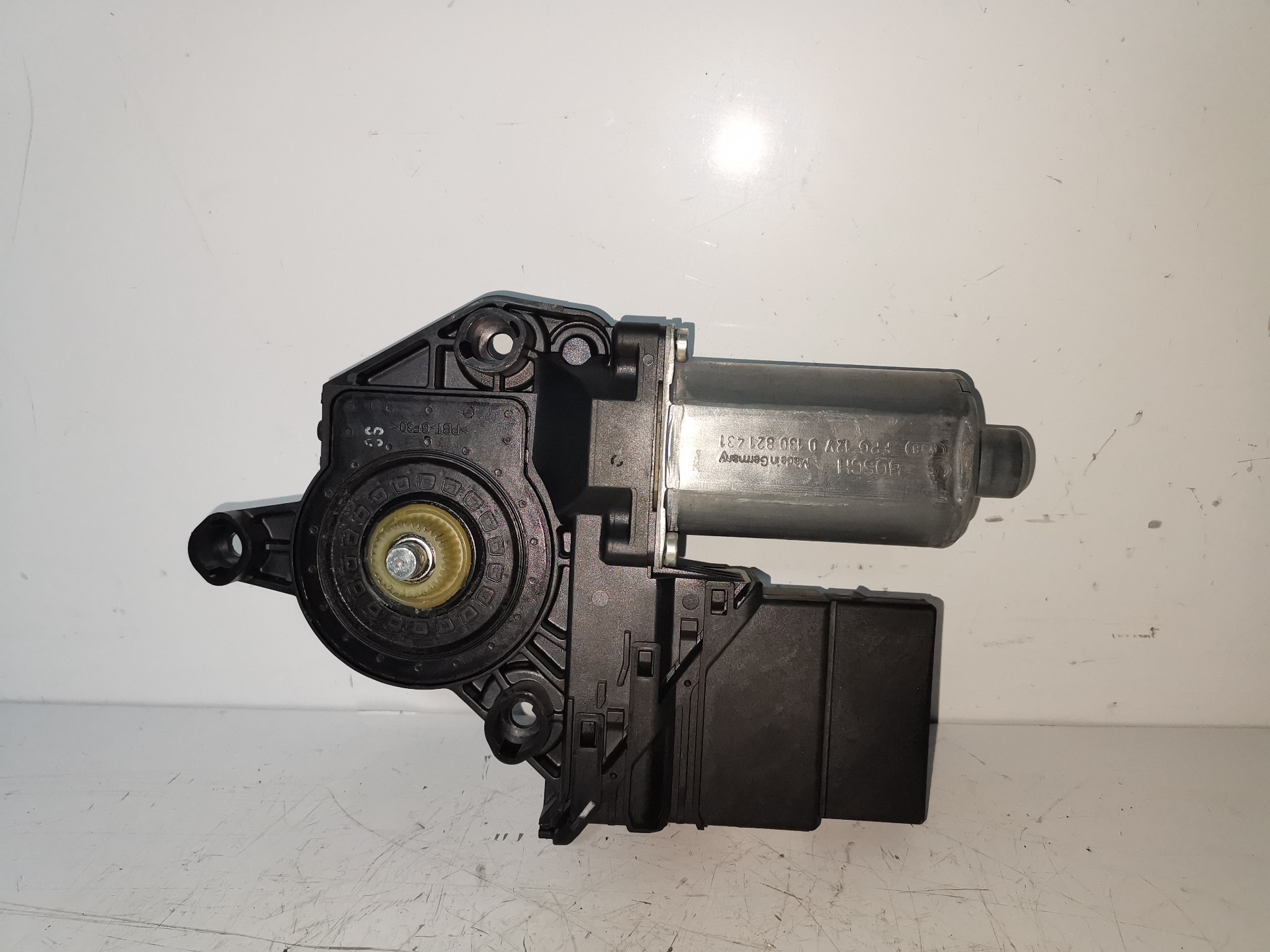 CHEVROLET Golf 6 generation (2008-2015) Rear Right Door Window Control Motor 5K0959795,0130821431 25230227