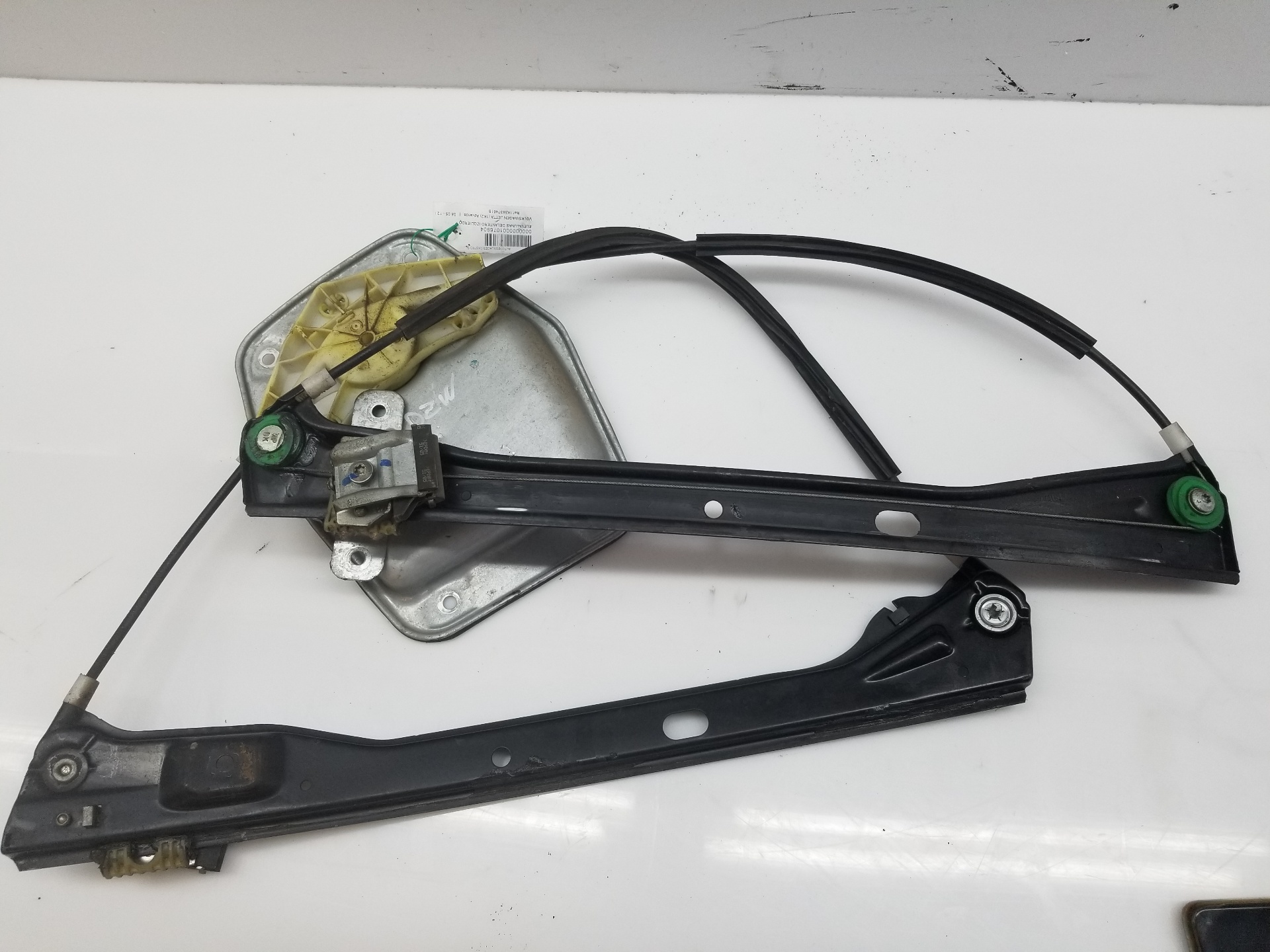 VOLKSWAGEN Jetta 5 generation (2005-2011) Regulator de geam ușă stânga față 1K5837461B, 1K5837461B 25231871