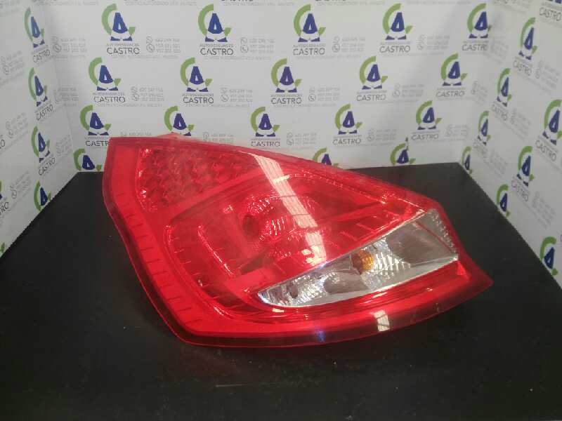 Feu arrière gauche KVJA 1709553 de Ford Fiesta vi (cb1, ccn) 2008-2012 con 67550 km - pieza usada
