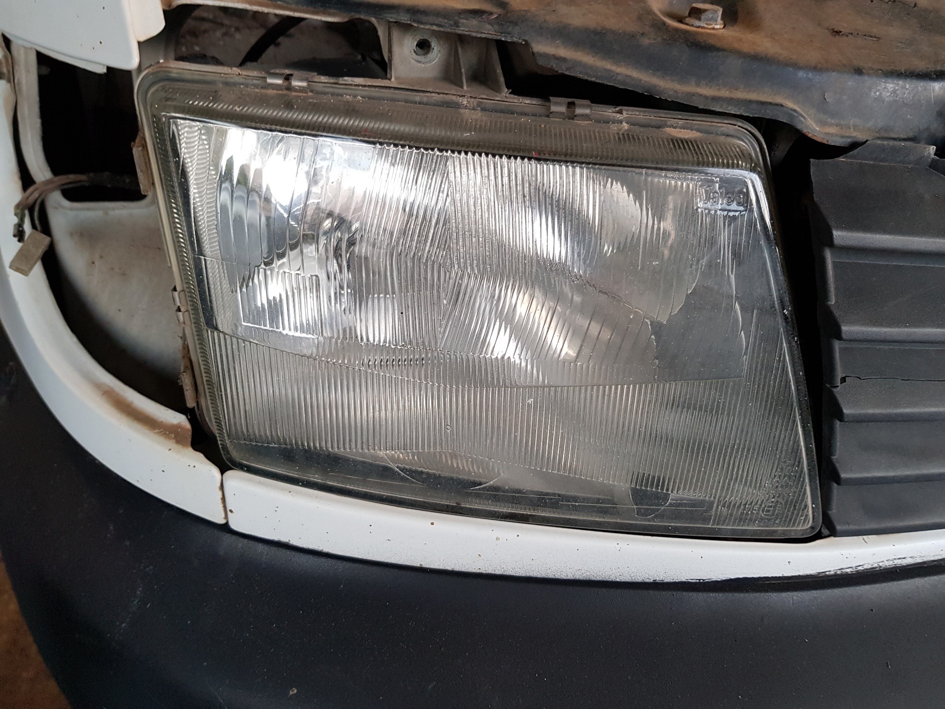 RENAULT Master 2 generation (1997-2010) Front Right Headlight 25960206