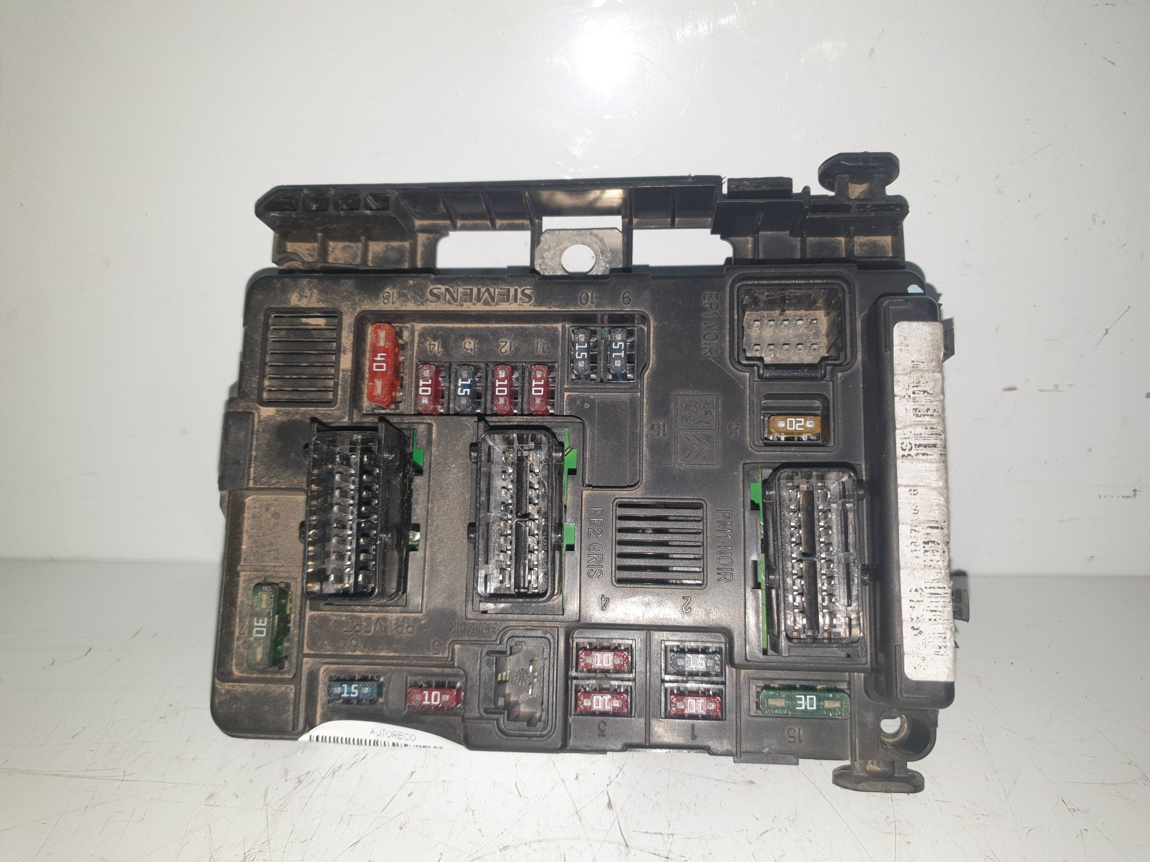 CITROËN C3 1 generation (2002-2010) Fuse Box 9643498880 25959489