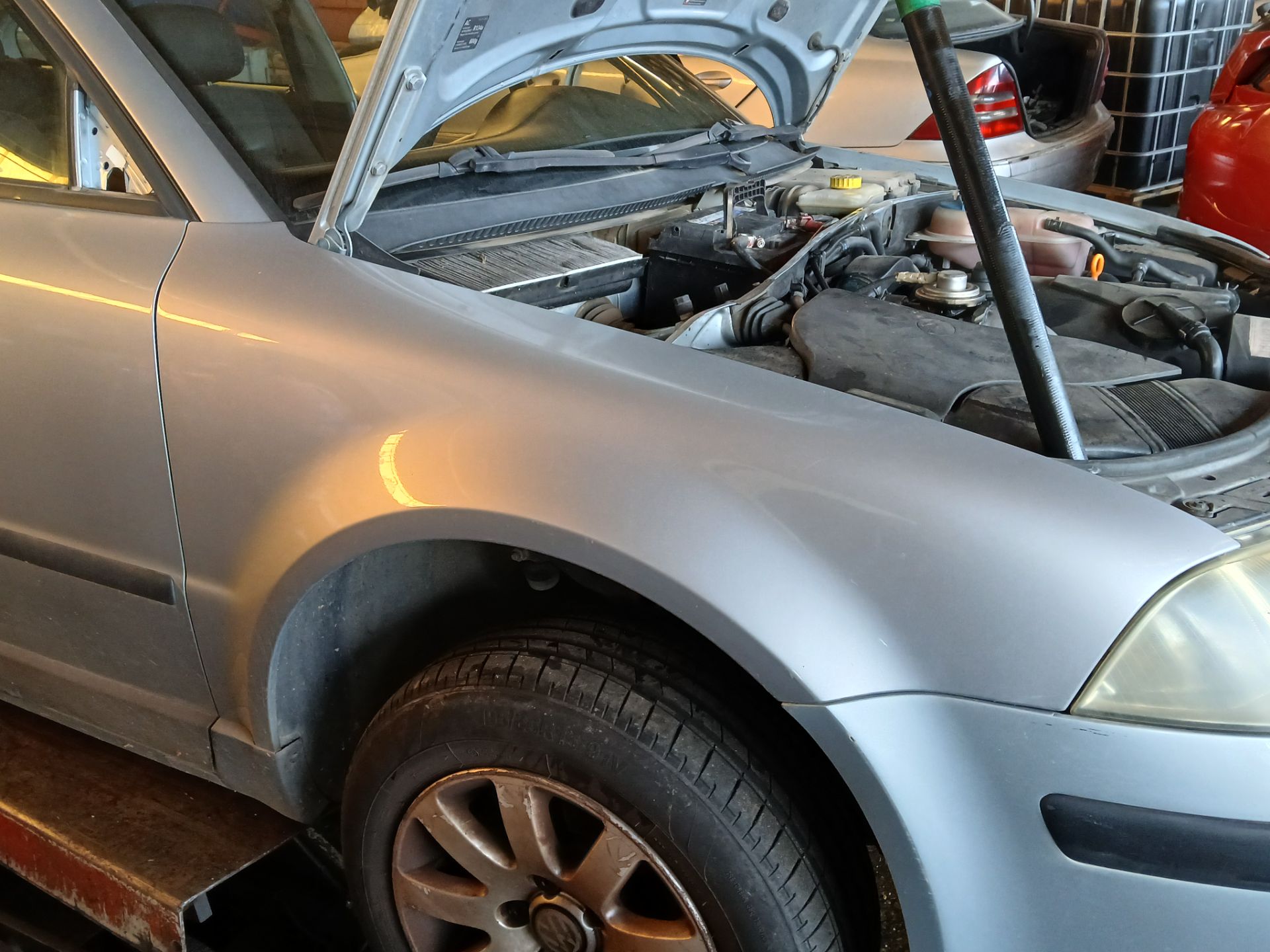 Parafango anteriore destro Volkswagen Passat b5.5 (3b3) 2000-2005